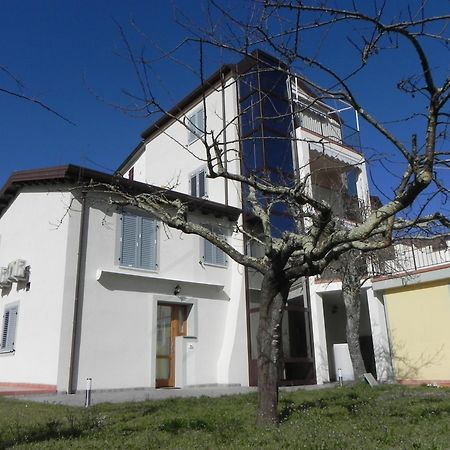 Affittacamere Borgo Degli Artisti Boutique Rooms Serricciolo Exterior foto