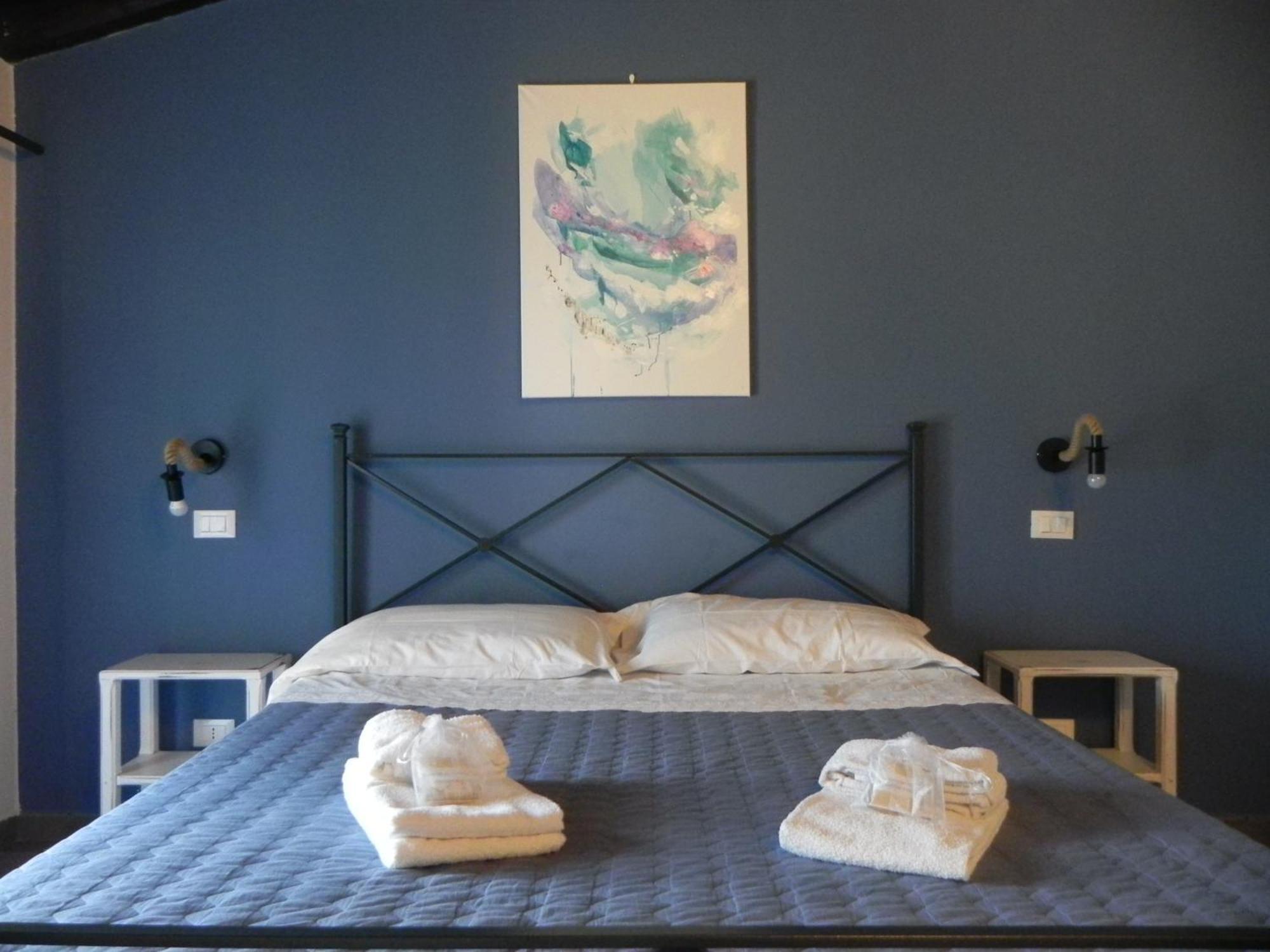 Affittacamere Borgo Degli Artisti Boutique Rooms Serricciolo Exterior foto